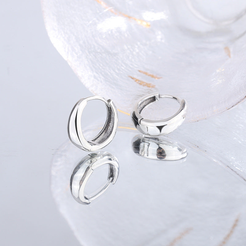Luxurious Simple Plain Ring 925 Sterling Silver Earrings - Elegant Water Drop Design for Fashionable Women